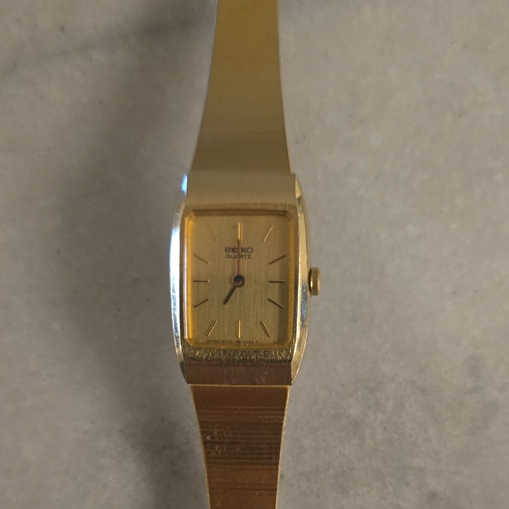 Seiko Gold-Tone Quartz Timepiece